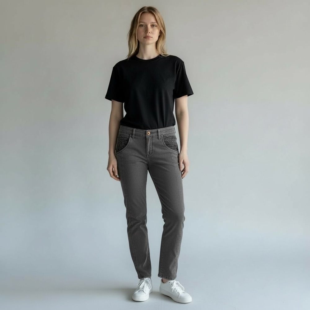 Pilcro Anthropologie Embroidered Straight Leg Pants Gray 28T